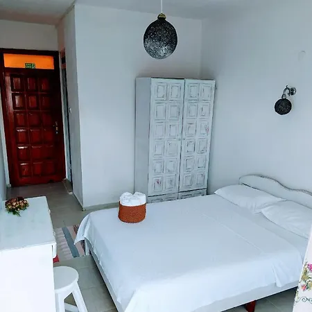 Akdeniz Otel