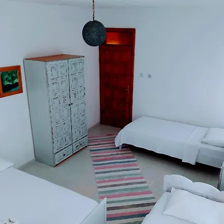 Akdeniz Otel